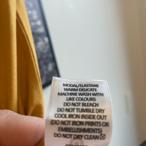 Mustard target size 20 womens tshirt NWT - Picture 4 of 5